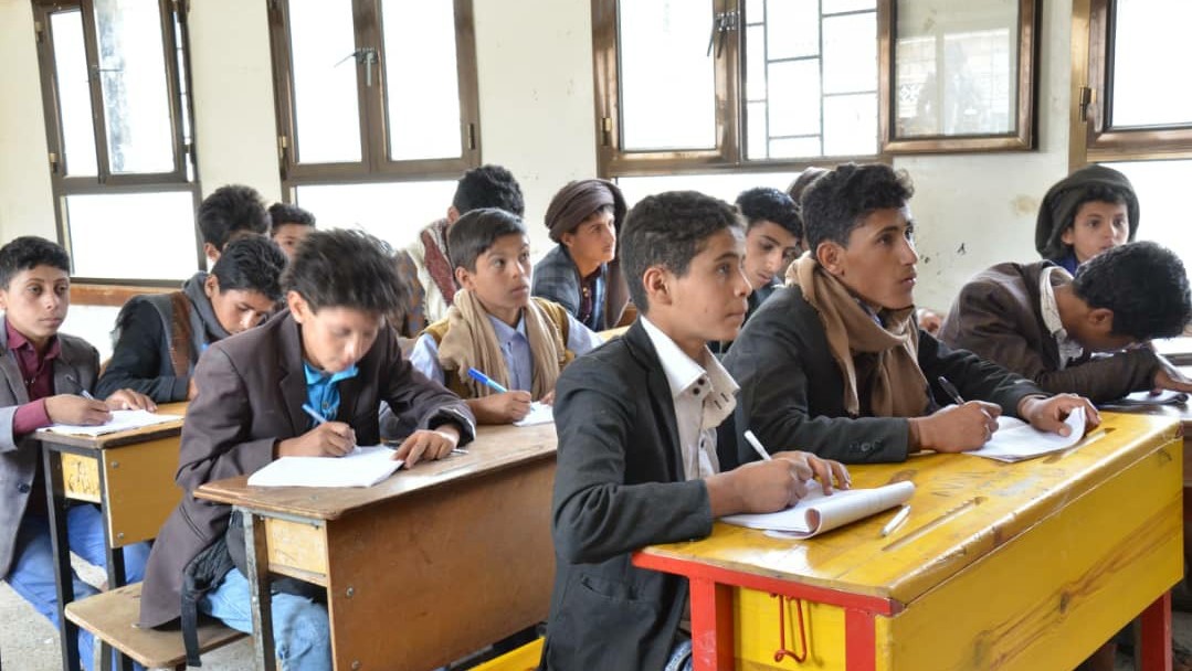 تلاميذ في مدرسة البردون