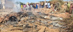 مقتل وإصابة حوالى 30 مواطناَ بينهم 14 من عائلة واحدة في القصف بنيالا